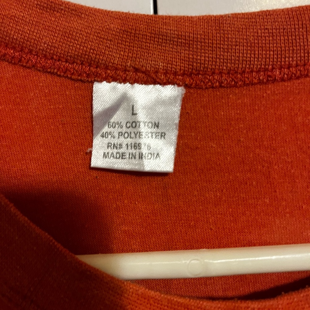 Reese’s tee - Picture 2 of 2